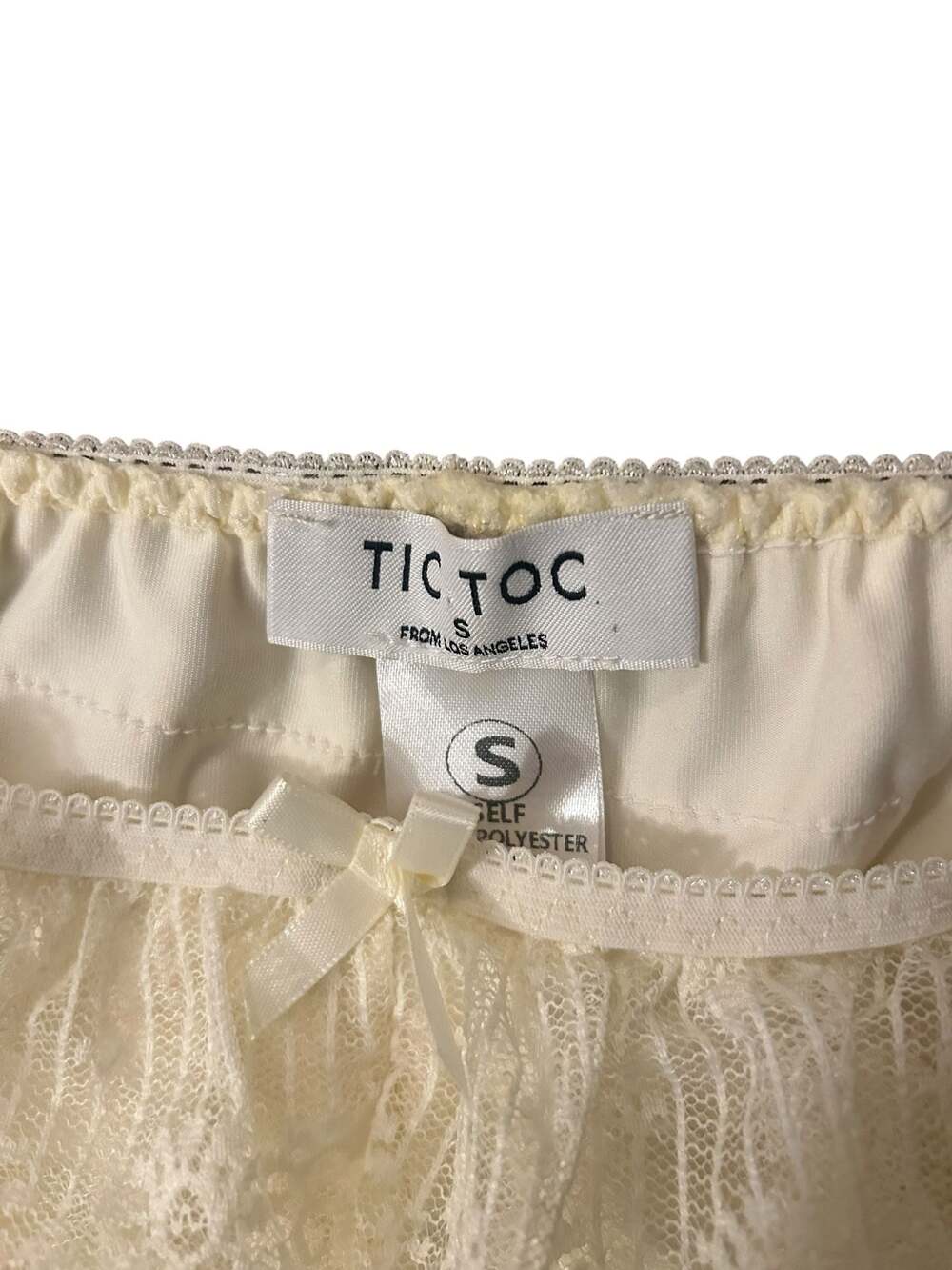 TicToc From Los Angeles Women's Cream Lace Ruffle Bloomer Shorts - Picture 2 of 4